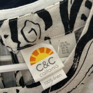 C&C California Monochrome Linen Blouse